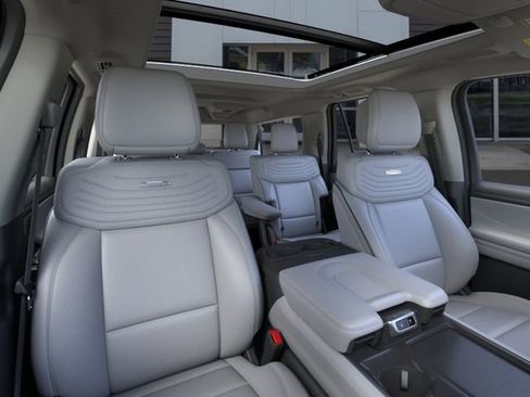 New 2026 Ford Expedition Max Platinum AWD/4WD image 10