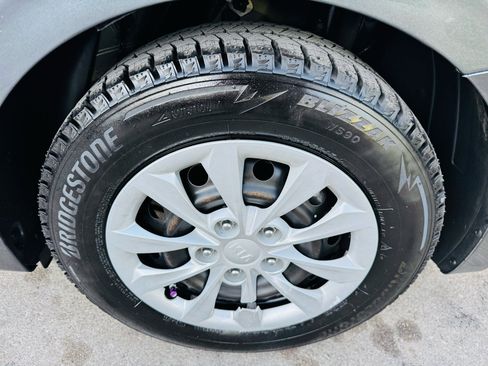 Used 2021 Kia Forte Sedan image 8