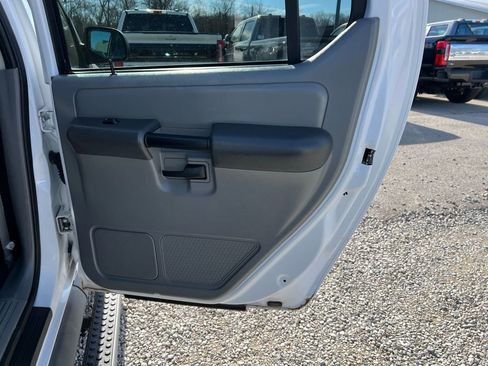 Used 2003 Ford Explorer Sport Trac XLS image 17