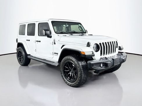 Used 2021 Jeep Wrangler Unlimited Sahara AWD/4WD image 3