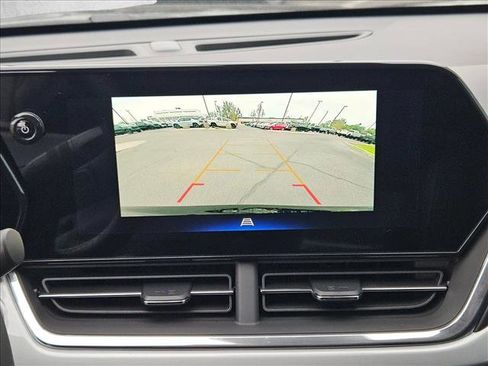 New 2026 Chevrolet Trax LT w/ Driver Confidence Package image 13