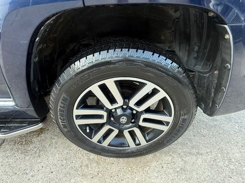 Used 2018 Toyota 4Runner Limited RWD image 12