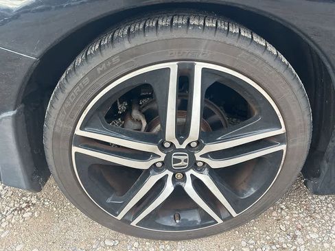 Used 2016 Honda Accord Touring image 10