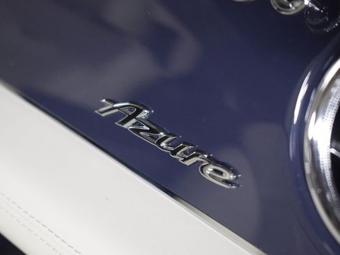 New 2025 Bentley Bentayga image 27