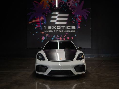 Used 2020 Porsche 718 Cayman GT4 image 3