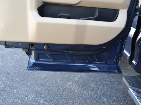 Used 2017 Ford F150 Lariat w/ Equipment Group 502A Luxury image 48