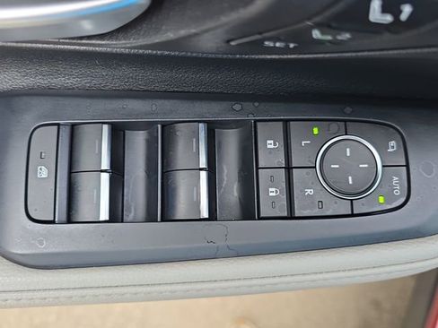 Used 2024 Toyota Grand Highlander FWD image 30