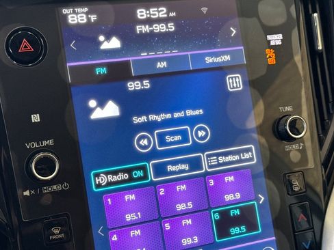 Certified 2022 Subaru Outback Touring XT w/ Popular Package #2 image 17