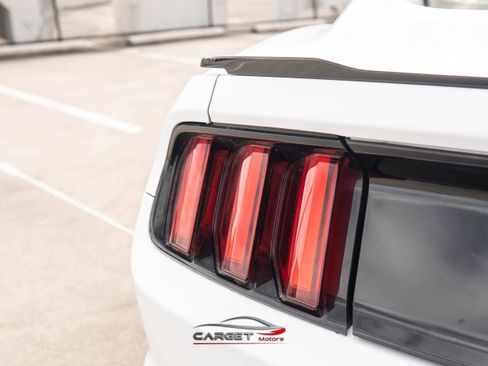 Used 2017 Ford Mustang GT w/ Black Accent Package image 31