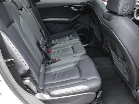 Used 2025 Audi Q7 3.0T Premium Plus AWD/4WD image 29
