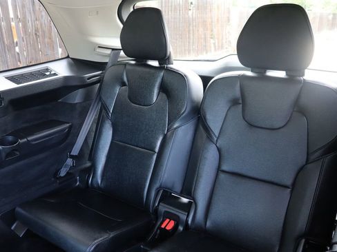 Used 2017 Volvo XC90 T6 Momentum w/ Vision Package AWD/4WD image 21