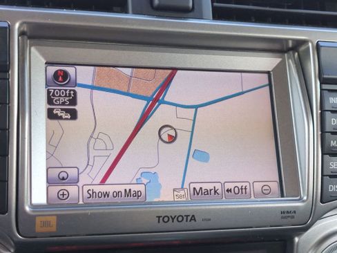 Used 2012 Toyota 4Runner Limited image 21