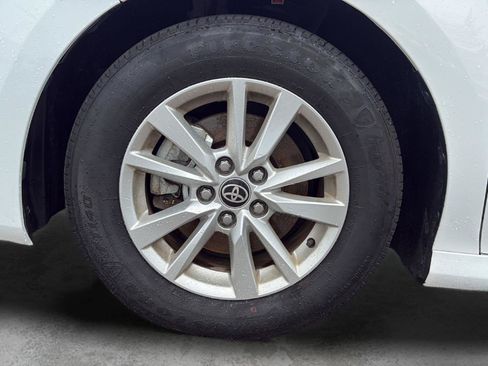 Used 2025 Toyota Camry LE FWD image 21