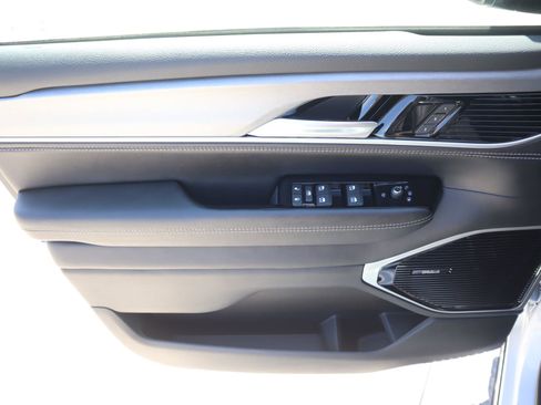 New 2026 Jeep Grand Wagoneer Limited AWD/4WD image 17