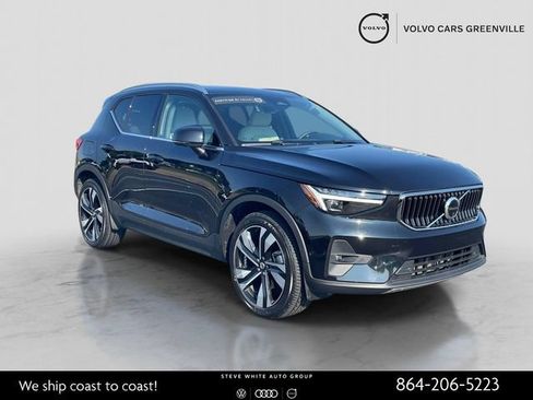 Certified 2023 Volvo XC40 B5 Ultimate w/ Protection Package Premier AWD/4WD image 1