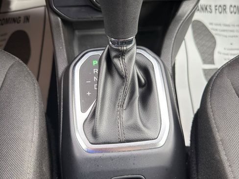 Used 2023 Jeep Renegade Latitude AWD/4WD image 29