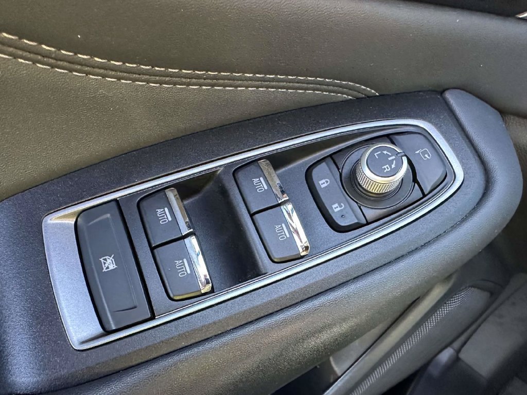 Certified 2025 Subaru Outback Touring XT AWD/4WD image 33