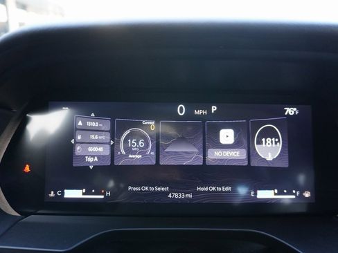 Used 2022 Jeep Grand Cherokee Overland image 11