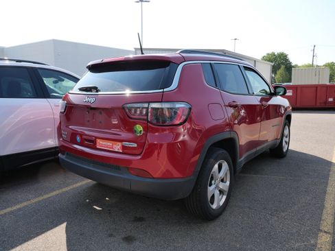 Used 2017 Jeep Compass Latitude AWD/4WD image 7