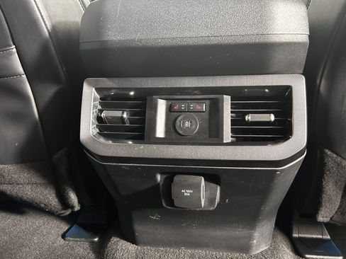 Certified 2025 Ford F350 Platinum w/ FX4 Off-Road Package AWD/4WD image 14