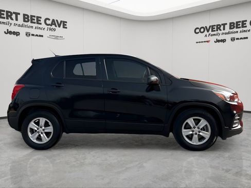 Used 2020 Chevrolet Trax LS w/ Tint and Cruise Package image 11