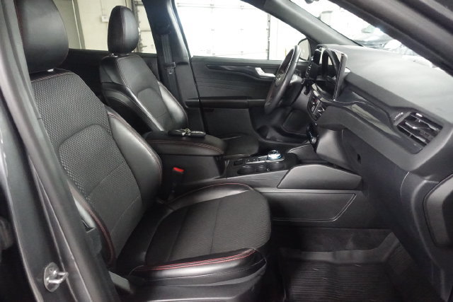 Used 2024 Ford Escape ST-Line Select w/ Tech Pack #2 AWD/4WD image 26