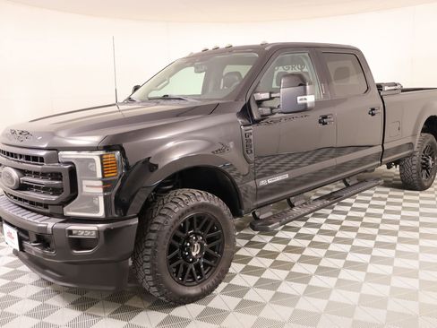 Used 2020 Ford F350 Lariat image 11