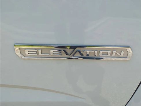 Used 2022 GMC Canyon Elevation w/ Elevation Premium Package AWD/4WD image 23