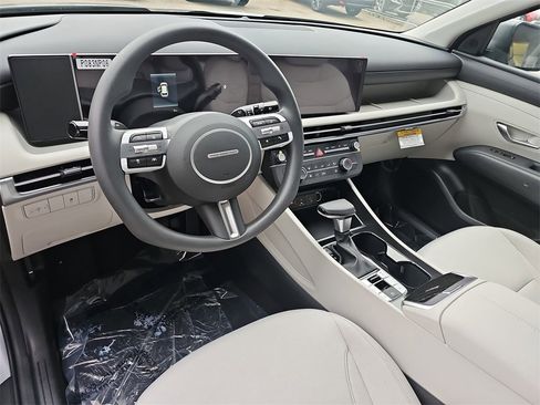 New 2026 Hyundai Tucson SE image 15