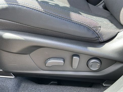 Certified 2025 Subaru Forester Premium image 10