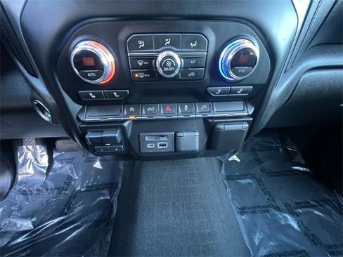 Used 2021 GMC Sierra 1500 SLE w/ Preferred Package image 15