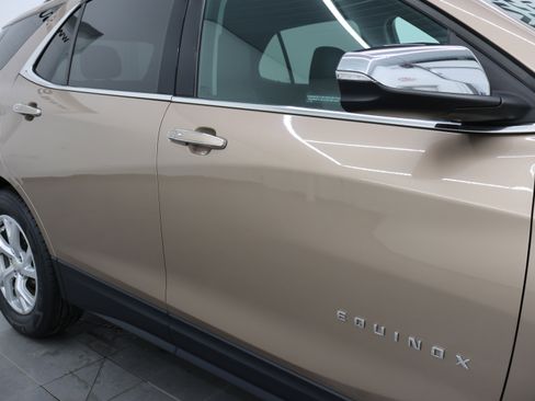 Used 2018 Chevrolet Equinox Premier AWD/4WD image 23