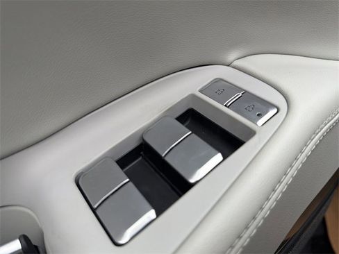 New 2025 Lincoln Navigator Reserve image 13