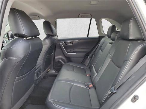 Used 2025 Toyota RAV4 XLE AWD/4WD image 14