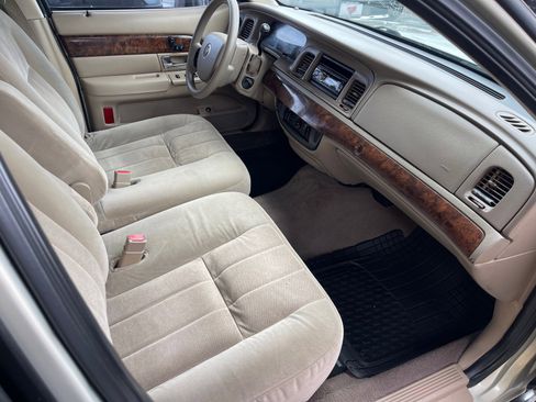 Used 2005 Mercury Grand Marquis GS image 18