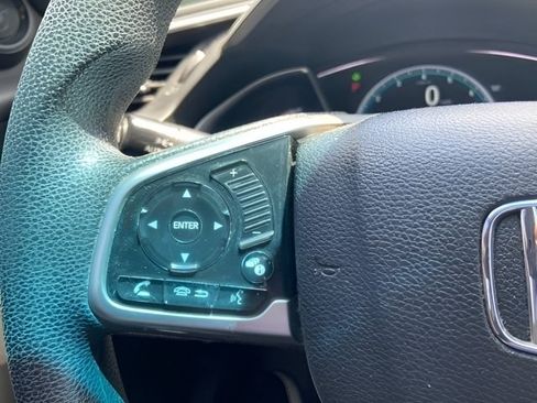 Used 2018 Honda Civic EX image 17