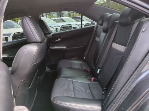 Used 2012 Toyota Camry SE FWD image 13