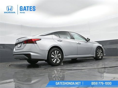 Used 2022 Nissan Altima 2.5 S image 31