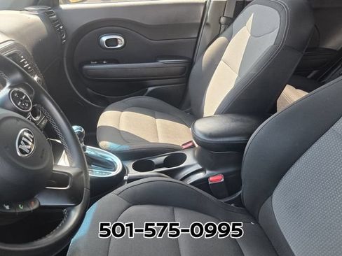 Used 2017 Kia Soul + w/ Designer's Package FWD image 9