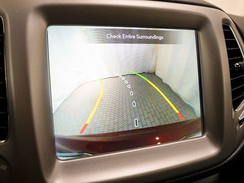 Used 2021 Jeep Compass 80th Special Edition image 14