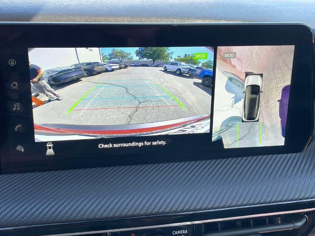 Used 2025 Nissan Kicks SR FWD image 25