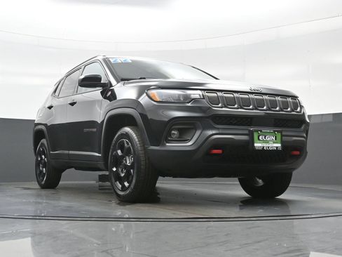 Used 2022 Jeep Compass Trailhawk w/ Sun and Sound Group AWD/4WD image 37