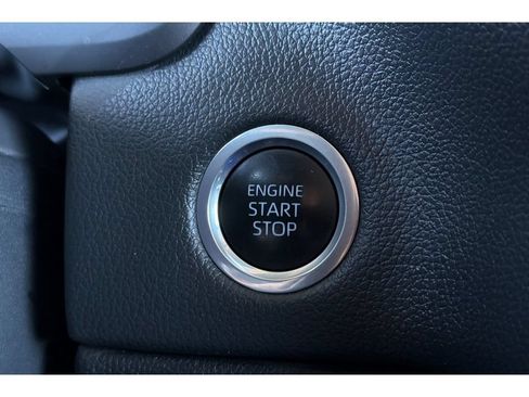 Used 2023 Toyota Tundra Limited AWD/4WD image 23