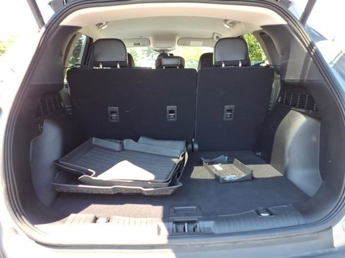 Used 2023 Ford Escape Platinum w/ Premium Technology Package AWD/4WD image 11
