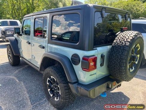 Used 2024 Jeep Wrangler Unlimited Rubicon 4xe w/ Convenience Group AWD/4WD image 4