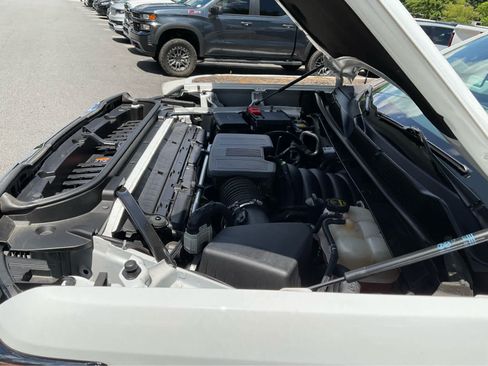 Used 2024 GMC Sierra 1500 SLT AWD/4WD image 27