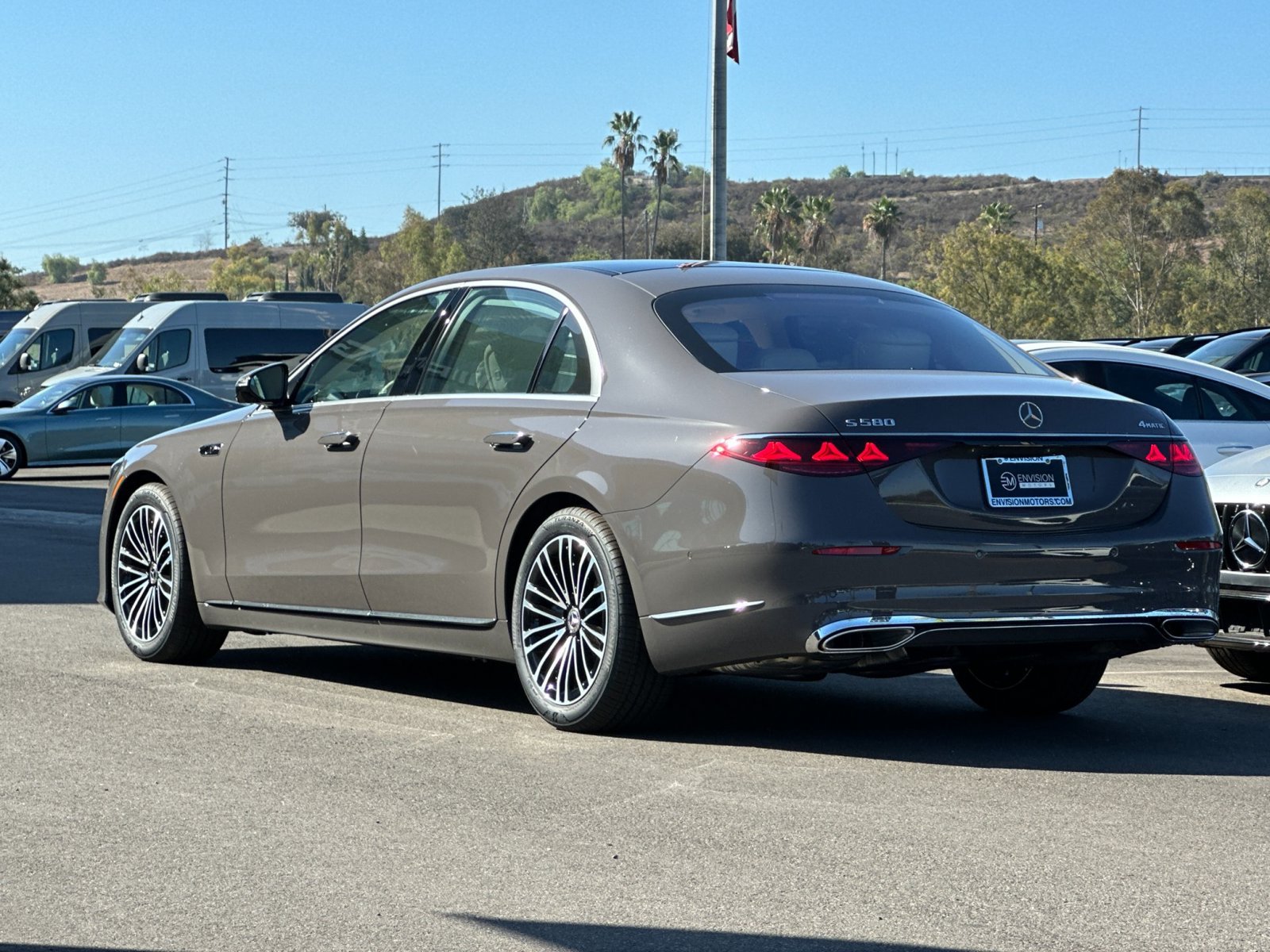 New 2027 Mercedes-Benz S 580 4MATIC Sedan image 5