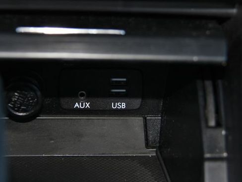 Used 2017 Subaru Outback 2.5i Premium image 24