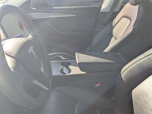 Used 2023 Tesla Model 3 Performance image 8