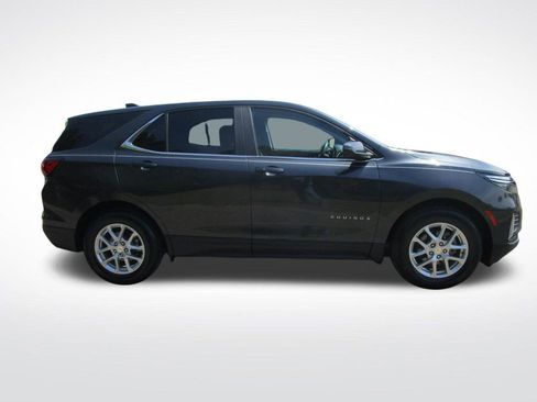Used 2023 Chevrolet Equinox LT w/ LPO, Floor Liner Package FWD image 8